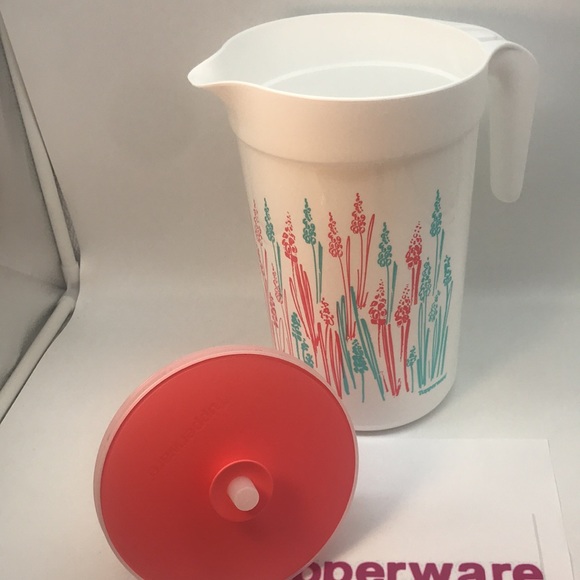 Tupperware  Set Jumbo Jug 4 Liter & 16 oz Tumbler - Picture 6 of 16